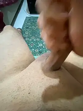 azginnn35 online show from February 8, 11:13 am