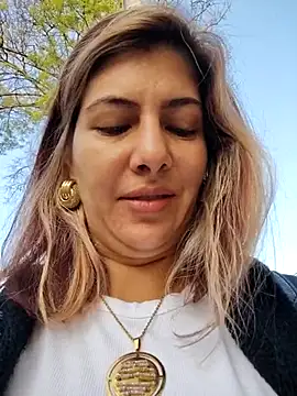 Snapshot of scarlett_moore chatting on March 4, 12:22 pm scarlett moore online show from March 4, 12:22 pm