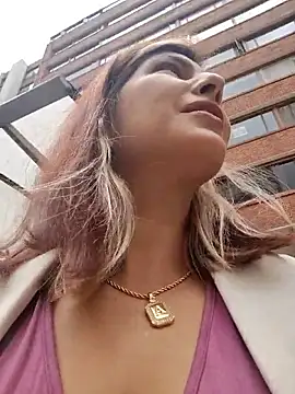 Snapshot of scarlett_moore chatting on March 6, 3:41 pm scarlett moore online show from March 6, 3:41 pm