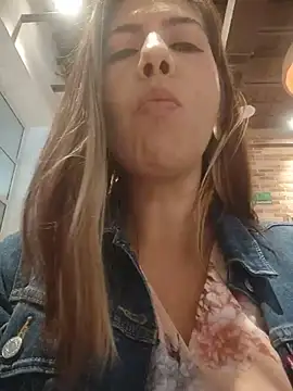 scarlett moore online show from June 14, 3:47 pm