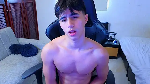 Snapshot of carl_dixon chatting on September 29, 6:24 pm carl dixon online show from September 29, 6:24 pm