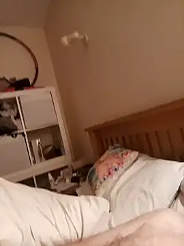 jonjoey123 online show from December 12, 8:25 am