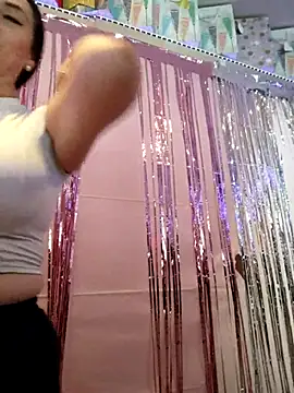 Snapshot of Mia_Novikov chatting on July 28, 6:20 pm Mia Novikov online show from July 28, 6:20 pm