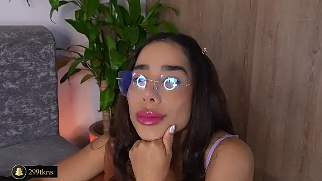 katie cruz online show from November 7, 11:21 am