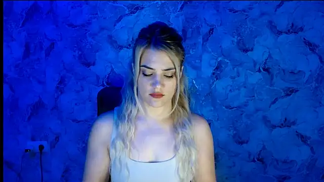 nika gold1 online show from November 11, 7:25 pm