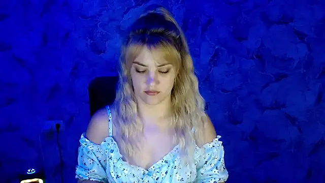 nika gold1 online show from July 31, 1:21 pm