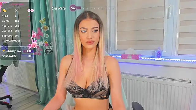 HarleyOuinn online show from December 21, 9:36 pm