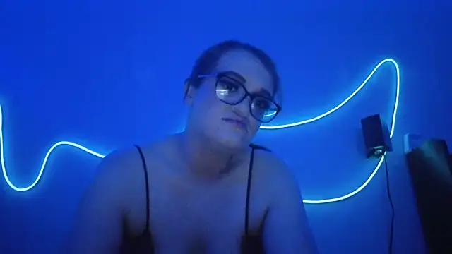 Snapshot of kittykat_1999@xh chatting on September 24, 9:12 am kittykat 1999xh online show from September 24, 9:12 am