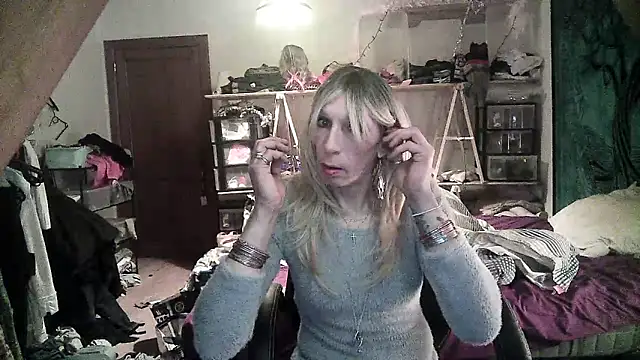 Ombeline1 online show from January 16, 6:27 pm