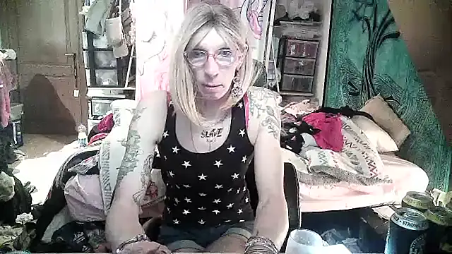 Ombeline1 online show from February 7, 11:01 am