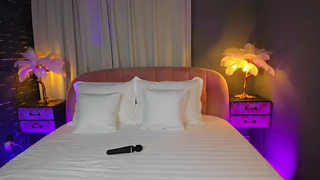 Snapshot of AmedeeaBanks chatting on September 11, 7:25 pm AmedeeaBanks online show from September 11, 7:25 pm