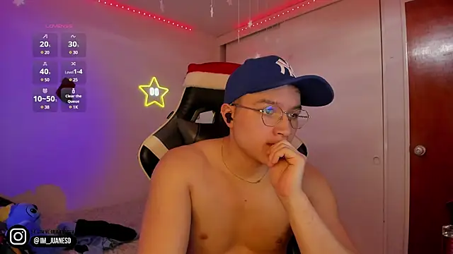 AustinSummerr online show from December 10, 5:22 pm