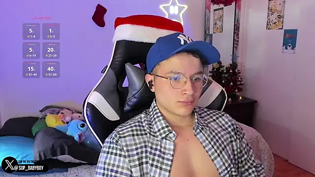 AustinSummerr online show from December 12, 4:43 pm