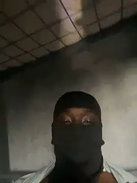 Snapshot of elninoblacko chatting on January 19, 1:12 pm elninoblacko online show from January 19, 1:12 pm