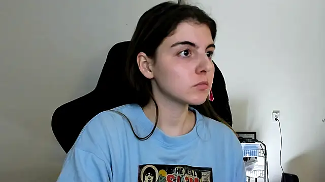 Snapshot of emmamurrr chatting on December 5, 7:54 pm emmamurrr online show from December 5, 7:54 pm