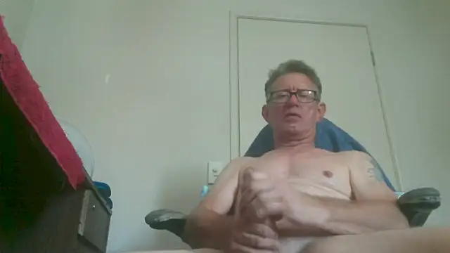 butseriouslykahnt online show from January 22, 12:48 am