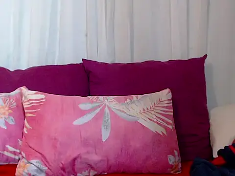 Freakyassnwildx online show from November 23, 8:19 pm