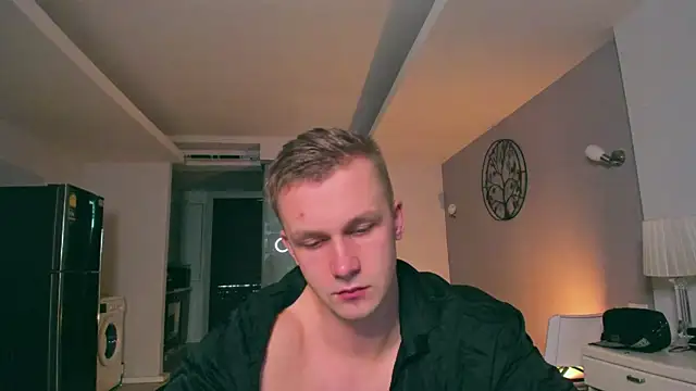 Samuel Andrew online show from October 10, 4:44 am