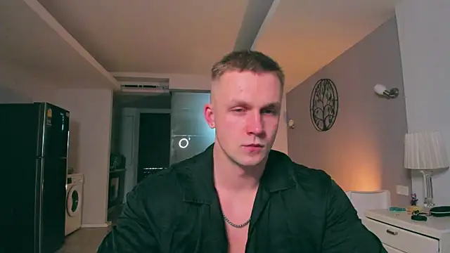 Samuel Andrew online show from October 16, 2:45 am