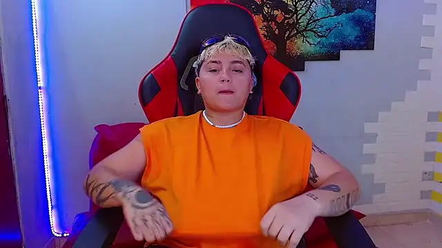 isabeautyx19 online show from March 7, 3:08 am