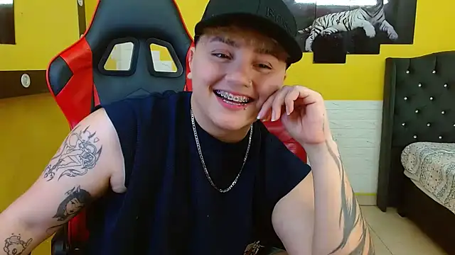 isabeautyx19 online show from September 25, 3:54 am