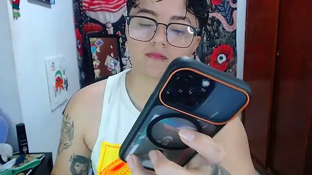 isabeautyx19 online show from May 19, 4:13 pm