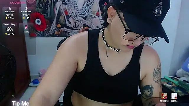 isabeautyx19 online show from May 25, 3:07 pm