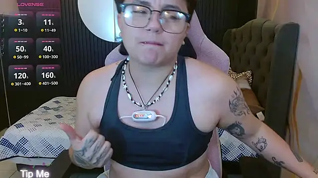 isabeautyx19 online show from June 11, 2:53 am
