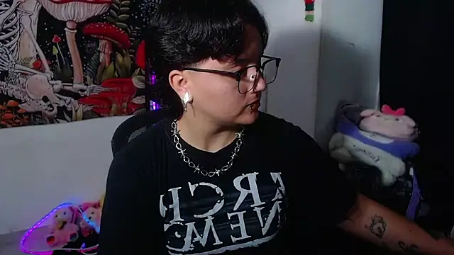 isabeautyx19 online show from June 30, 1:39 am