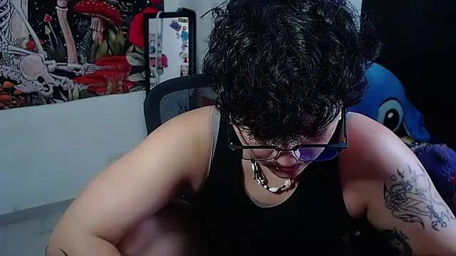 isabeautyx19 online show from July 8, 8:35 pm
