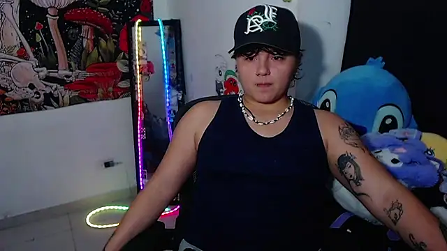 isabeautyx19 online show from July 12, 2:57 am