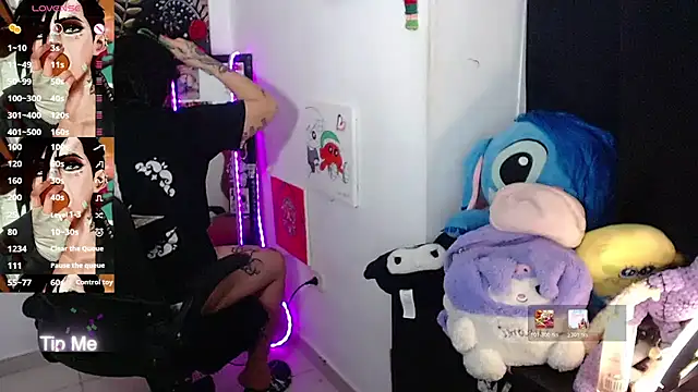 isabeautyx19 online show from August 1, 12:43 am