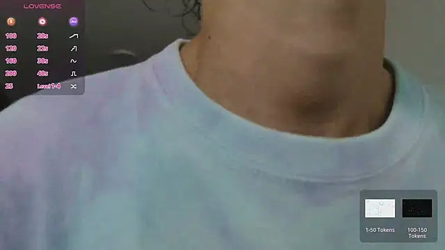 Snapshot of grey___27 chatting on February 19, 11:28 am grey 27 online show from February 19, 11:28 am