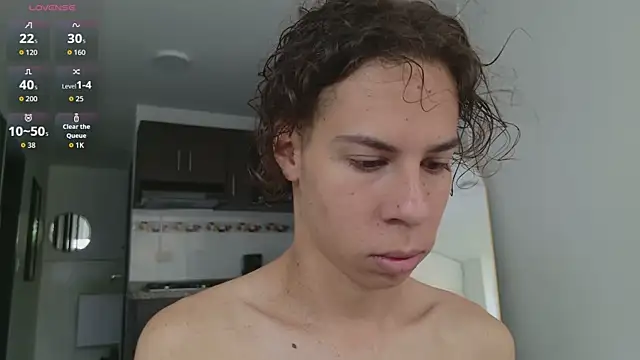 Snapshot of grey___27 chatting on March 15, 11:38 am grey 27 online show from March 15, 11:38 am