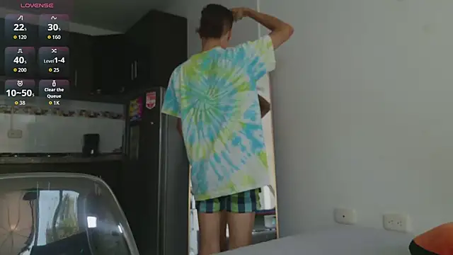 Snapshot of grey___27 chatting on March 16, 11:36 am grey 27 online show from March 16, 11:36 am