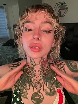 Snapshot of Bonnie_vega chatting on June 3, 8:47 pm Bonnie vega online show from June 3, 8:47 pm