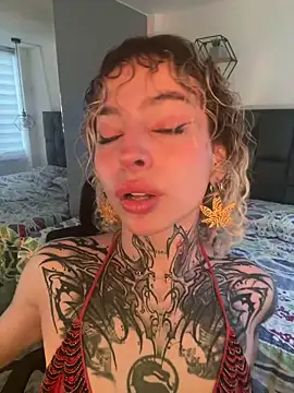 Snapshot of Bonnie_vega chatting on June 14, 9:28 pm Bonnie vega online show from June 14, 9:28 pm