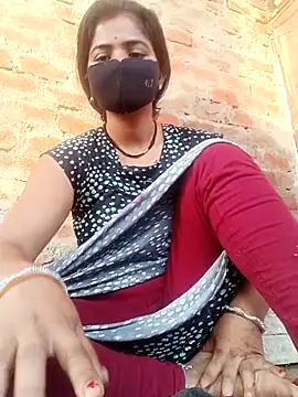 Snapshot of Mamta_Chaterjee chatting on April 19, 1:05 am Mamta Chaterjee online show from April 19, 1:05 am