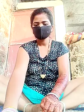 Snapshot of Mamta_Chaterjee chatting on May 2, 12:59 am Mamta Chaterjee online show from May 2, 12:59 am