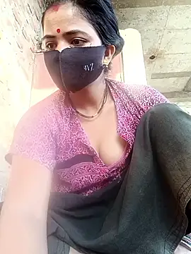Snapshot of Mamta_Chaterjee chatting on May 9, 1:11 am Mamta Chaterjee online show from May 9, 1:11 am
