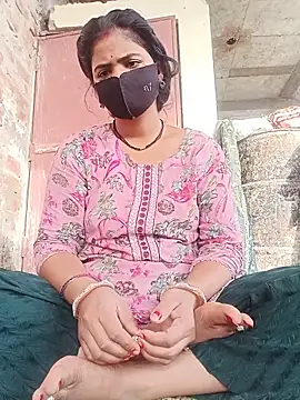 Snapshot of Mamta_Chaterjee chatting on May 24, 1:21 am Mamta Chaterjee online show from May 24, 1:21 am