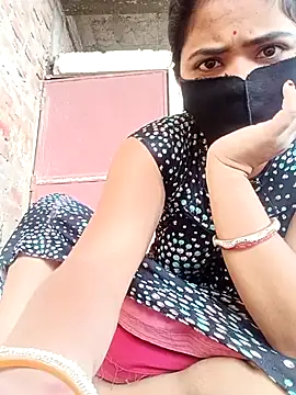 Snapshot of Mamta_Chaterjee chatting on June 8, 1:39 am Mamta Chaterjee online show from June 8, 1:39 am
