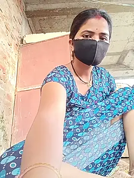Snapshot of Mamta_Chaterjee chatting on June 12, 12:53 am Mamta Chaterjee online show from June 12, 12:53 am