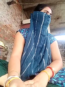Snapshot of Mamta_Chaterjee chatting on June 17, 1:19 am Mamta Chaterjee online show from June 17, 1:19 am
