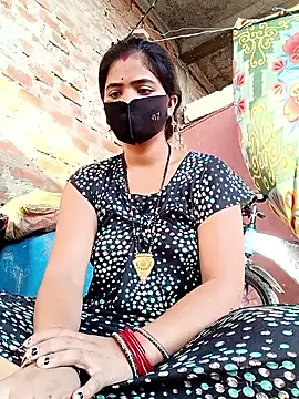 Snapshot of Mamta_Chaterjee chatting on June 22, 1:29 am Mamta Chaterjee online show from June 22, 1:29 am
