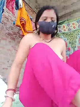 Snapshot of Mamta_Chaterjee chatting on July 24, 1:36 am Mamta Chaterjee online show from July 24, 1:36 am