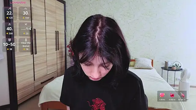 JulisSweet online show from October 19, 6:47 am