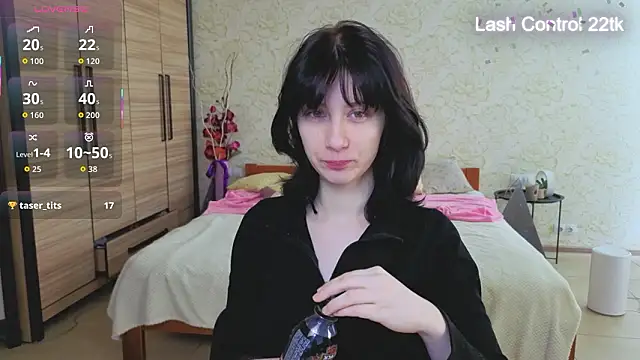 Snapshot of JulisSweet chatting on March 30, 7:20 am JulisSweet online show from March 30, 7:20 am