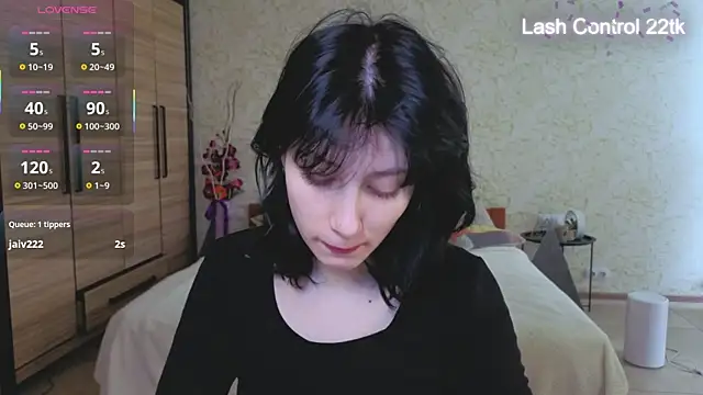 Snapshot of JulisSweet chatting on April 14, 6:30 am JulisSweet online show from April 14, 6:30 am