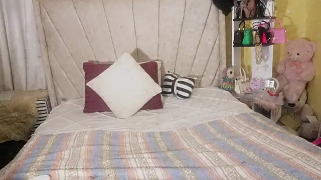 pyt liyah online show from March 7, 4:53 am